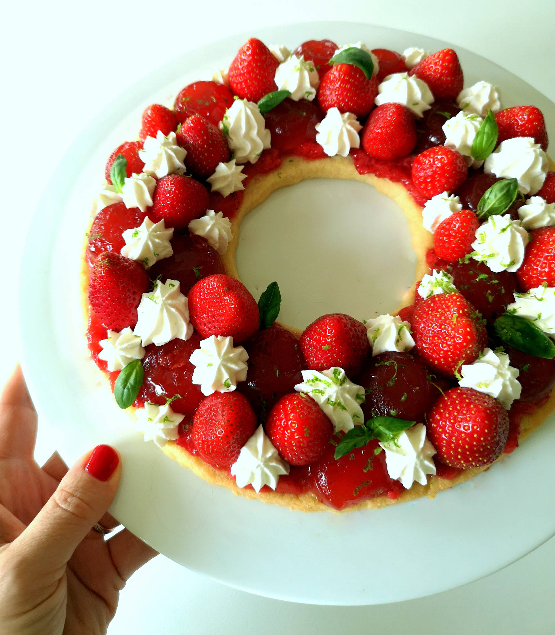 Couronne d'été aux fraises