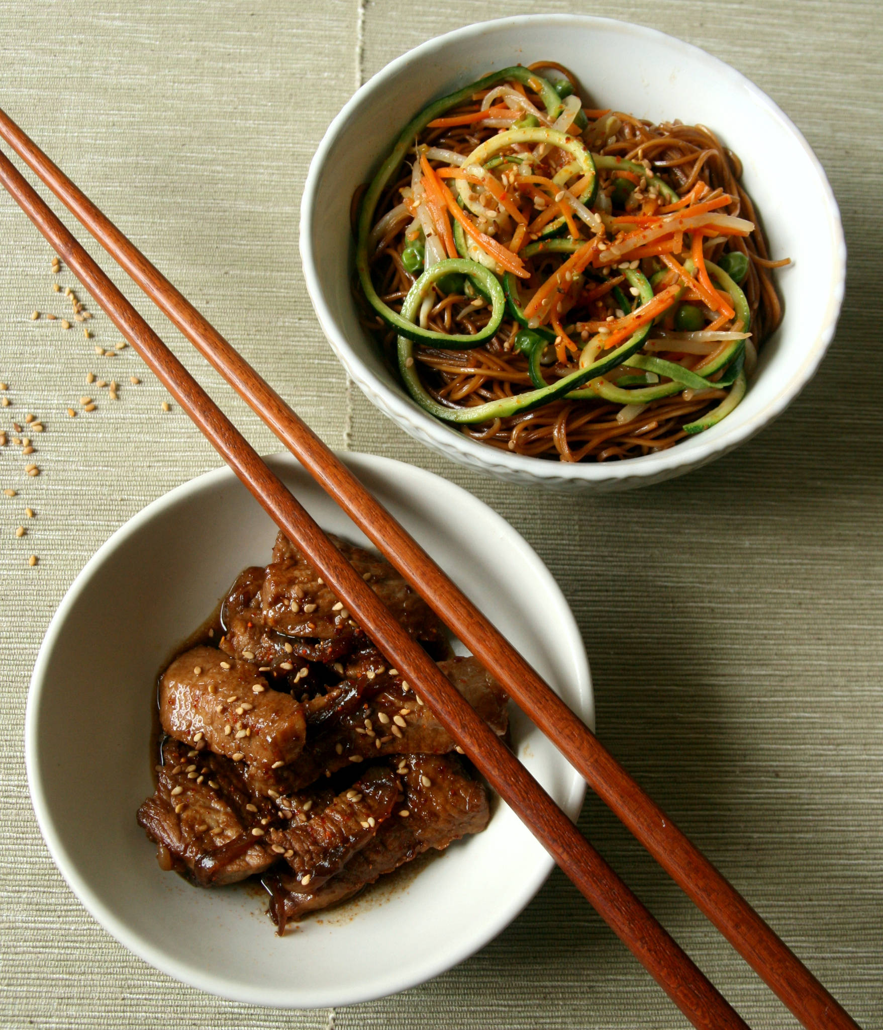 Wok de veau et courgettes, nouilles sautées à l'asiatique, L'Expression Haut-Médoc 2017
