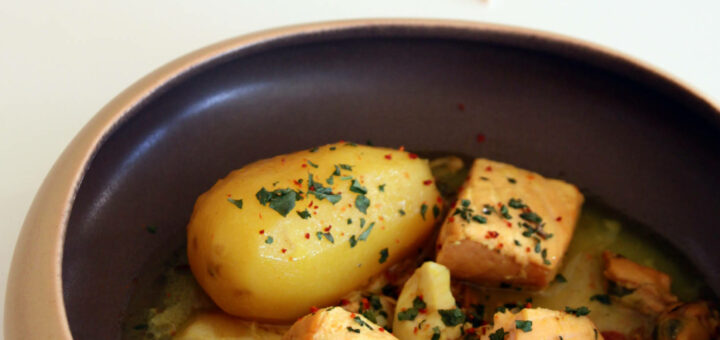 Curry de poissons et pommes de terre, bouillon gingembre, citronnelle et coco